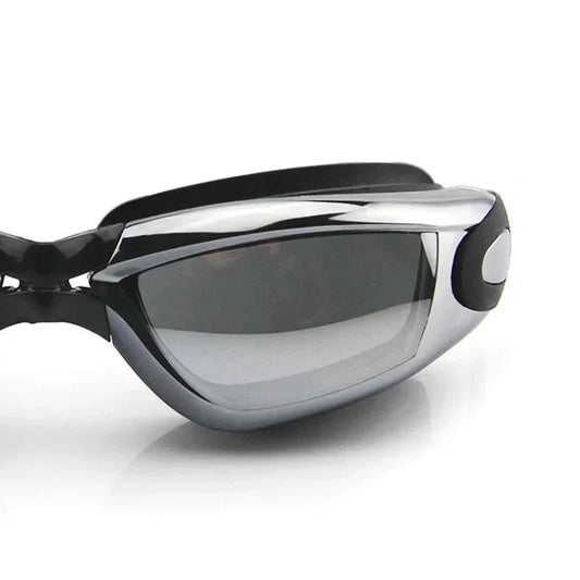 HealthyRealLife anti-fog swimming goggles close up of silver black mirrored lens and adjustable strap